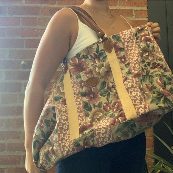 Gitano Vintage Floral Canvas Large Duffle Bag - Picture 6 of 7